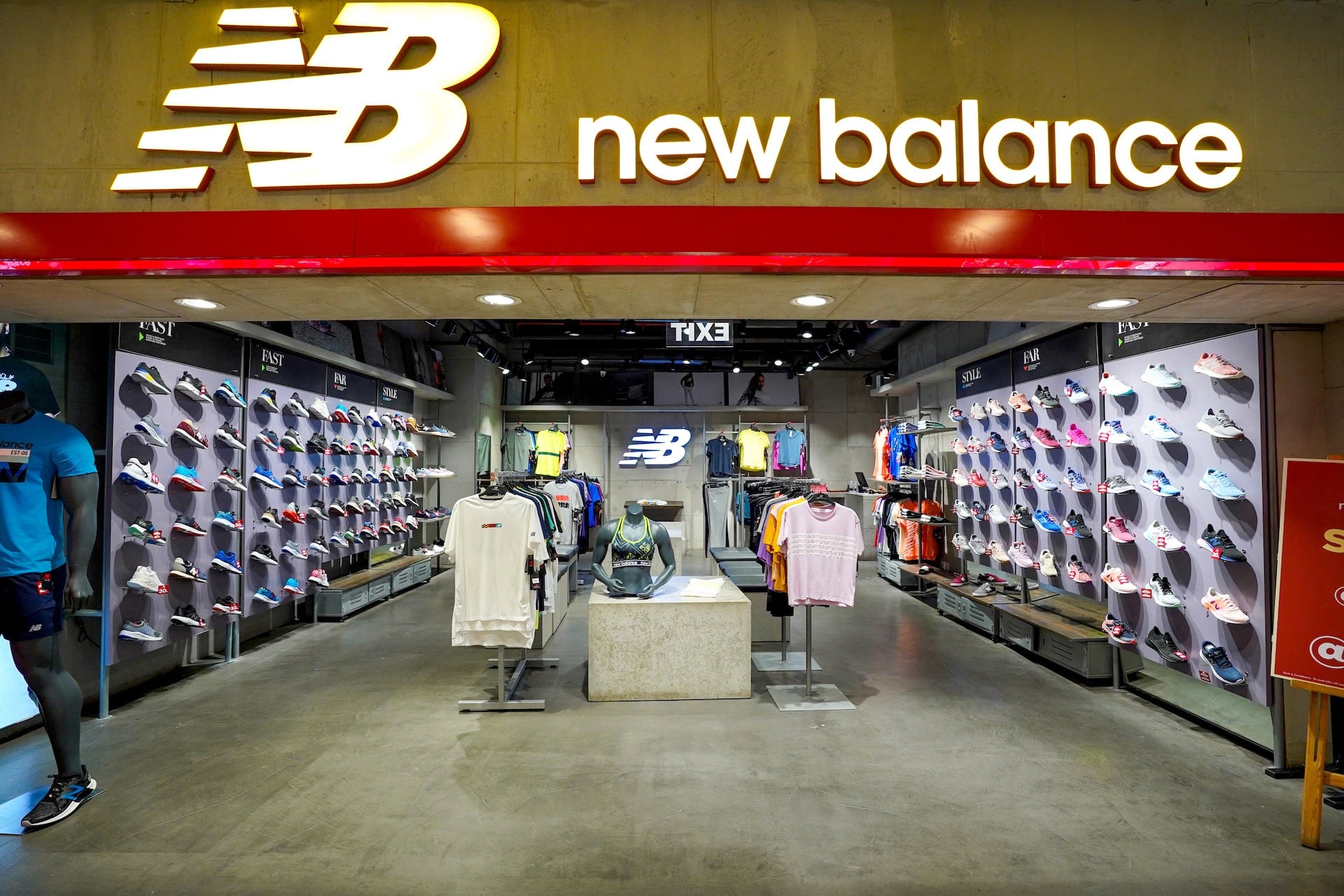 New Balance DLF Mall of India