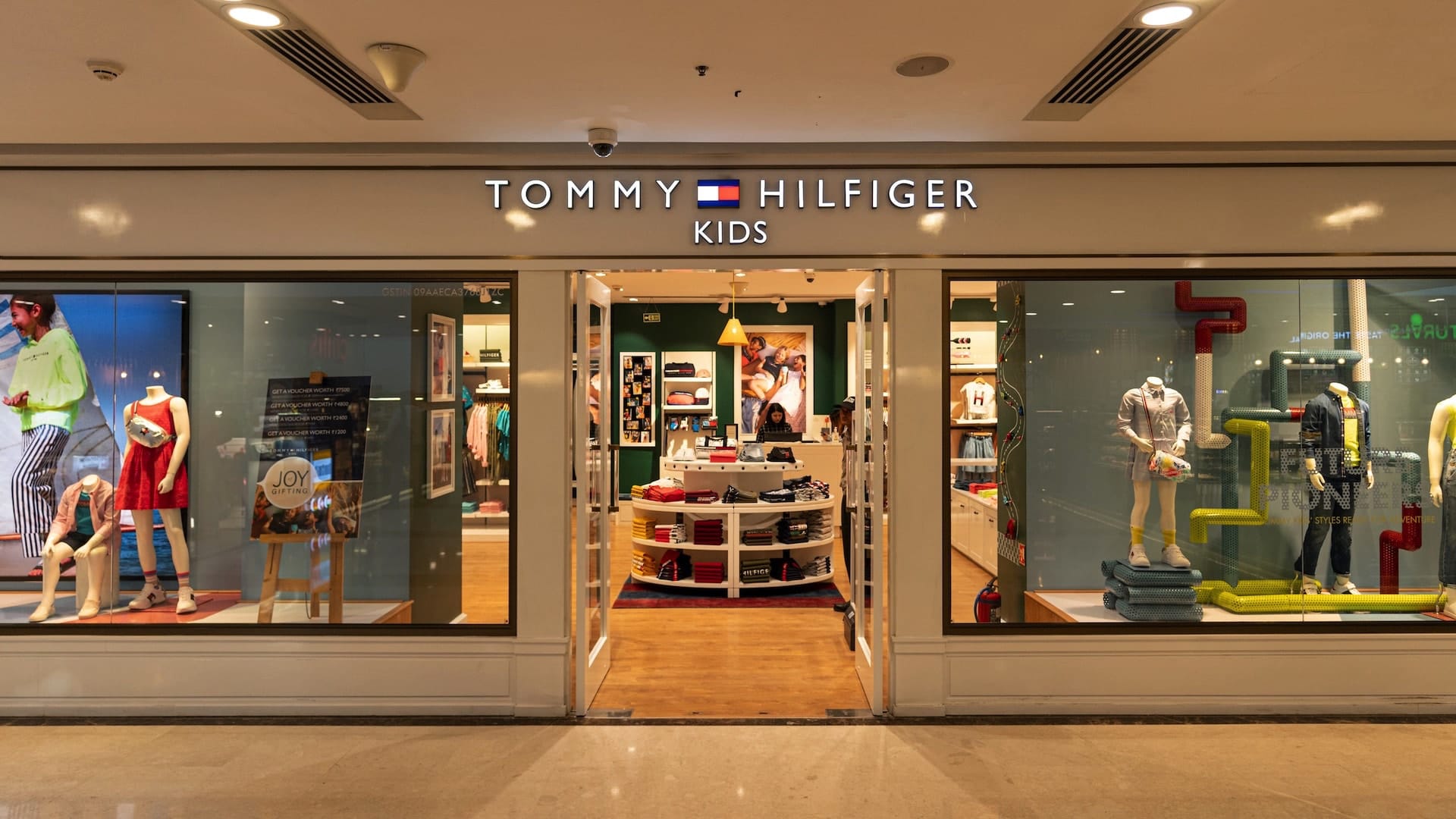 skotsk frugter effektivt TOMMY HILFIGER KIDS | DLF Mall of India